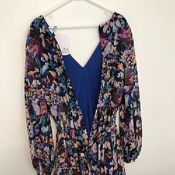 NEW NWT BELLE BADGLEY MISCHKA Alison V-Neck Garden Dress Purple Blue Floral US 4 - Picture 12 of 12